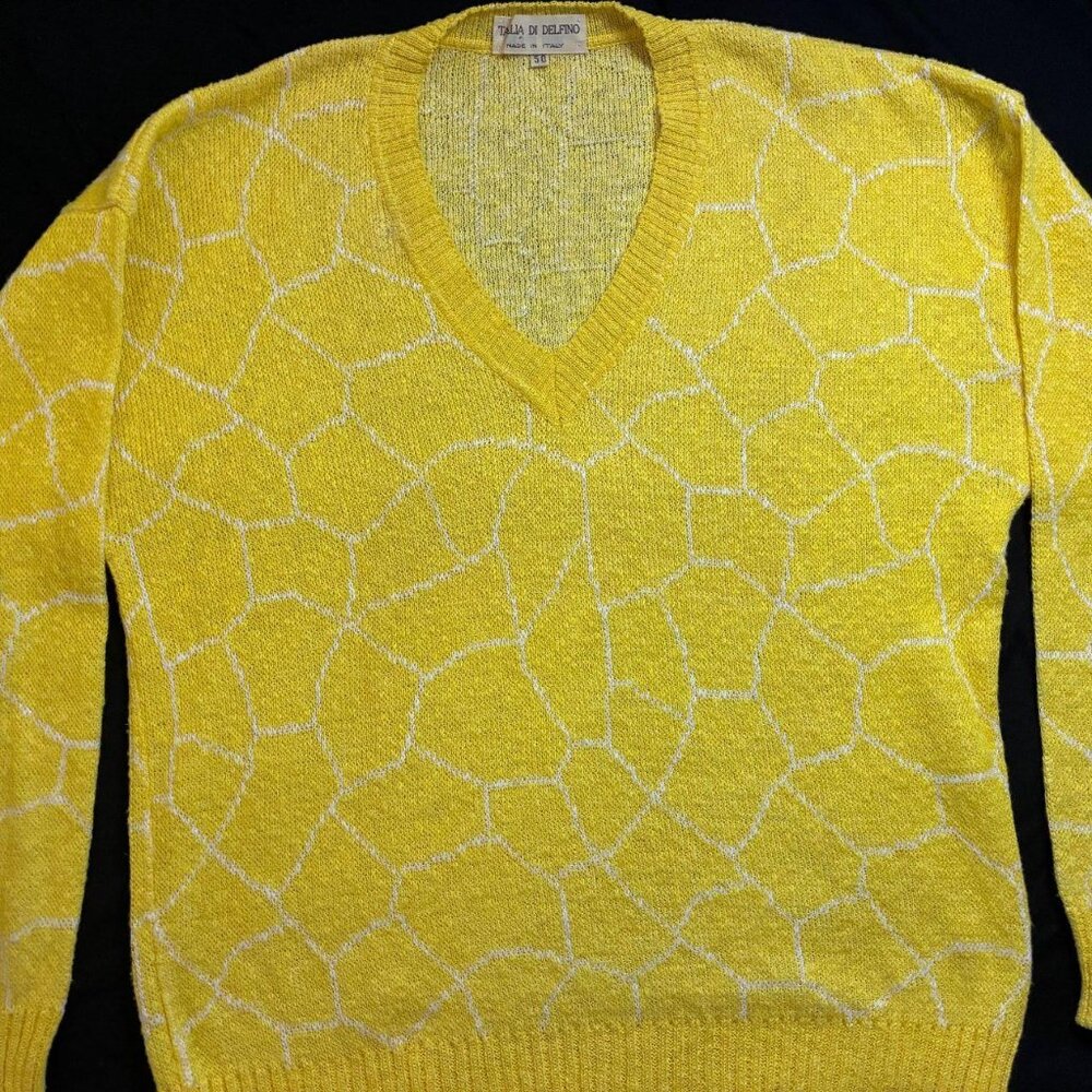 Men's Yellow V Neck Sweater, Made in Italy, Size Medium, Vintage - Picture 3 of 8